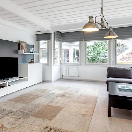 Apartment Mesmerizing Flat With Bosphorus View In Sariyer Istanbul