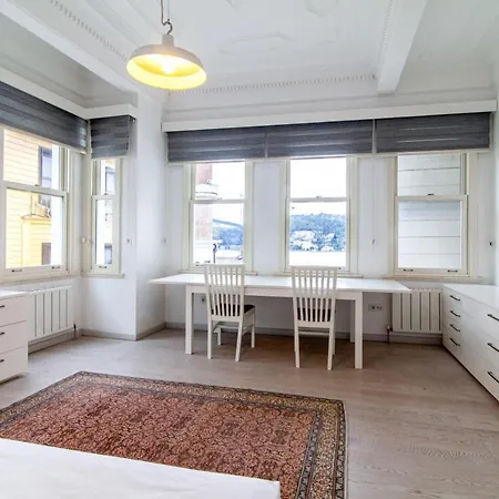 Апартаменты Mesmerizing Flat With Bosphorus View In Sariyer Стамбул