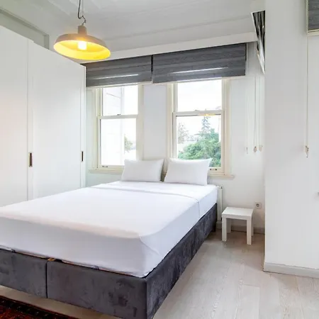 Mesmerizing Flat With Bosphorus View In Sariyer Apartment Istanbul